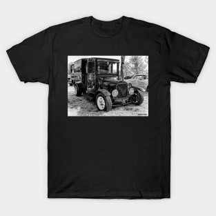 Vintage hot rod truck T-Shirt